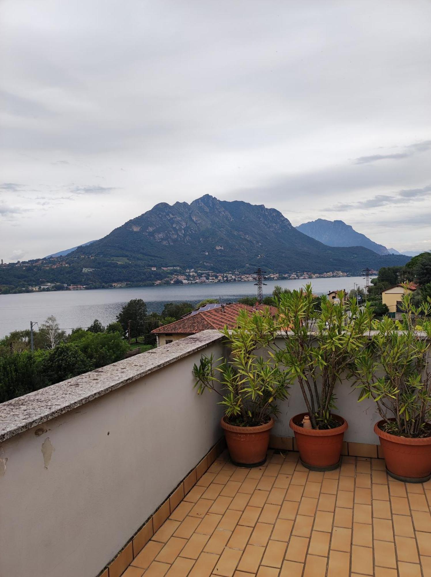 Terrazzo Sul Lago Lecco Ngoại thất bức ảnh